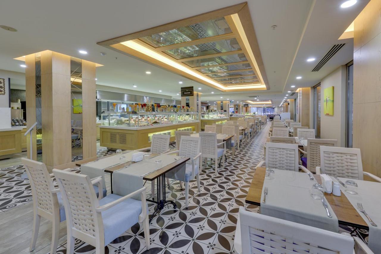 Ramada Hotel & Suites By Wyndham Kusadasi Exterior foto