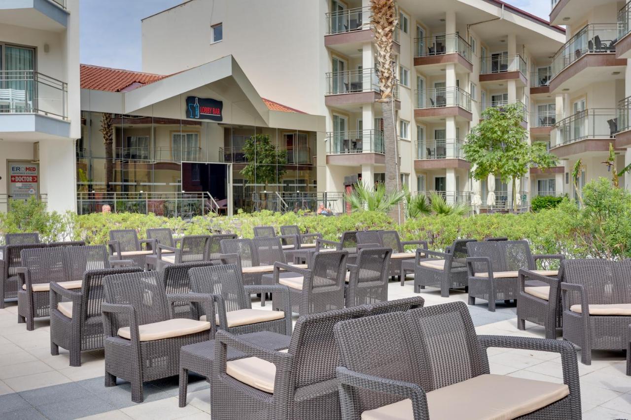 Ramada Hotel & Suites By Wyndham Kusadasi Exterior foto